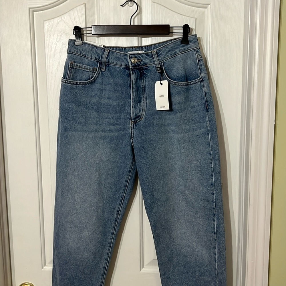 Forever 21, Mom Jeans. Size 29.